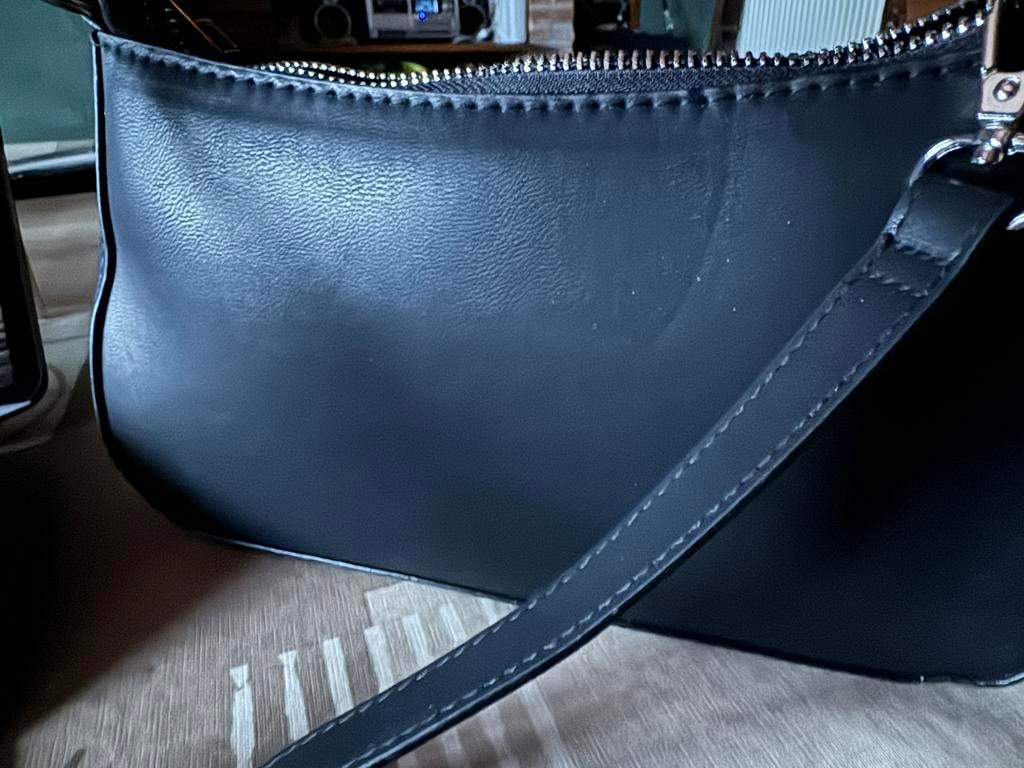2 kleine handtasjes nieuw, Enlèvement ou Envoi, Neuf, Noir, Sac de soirée