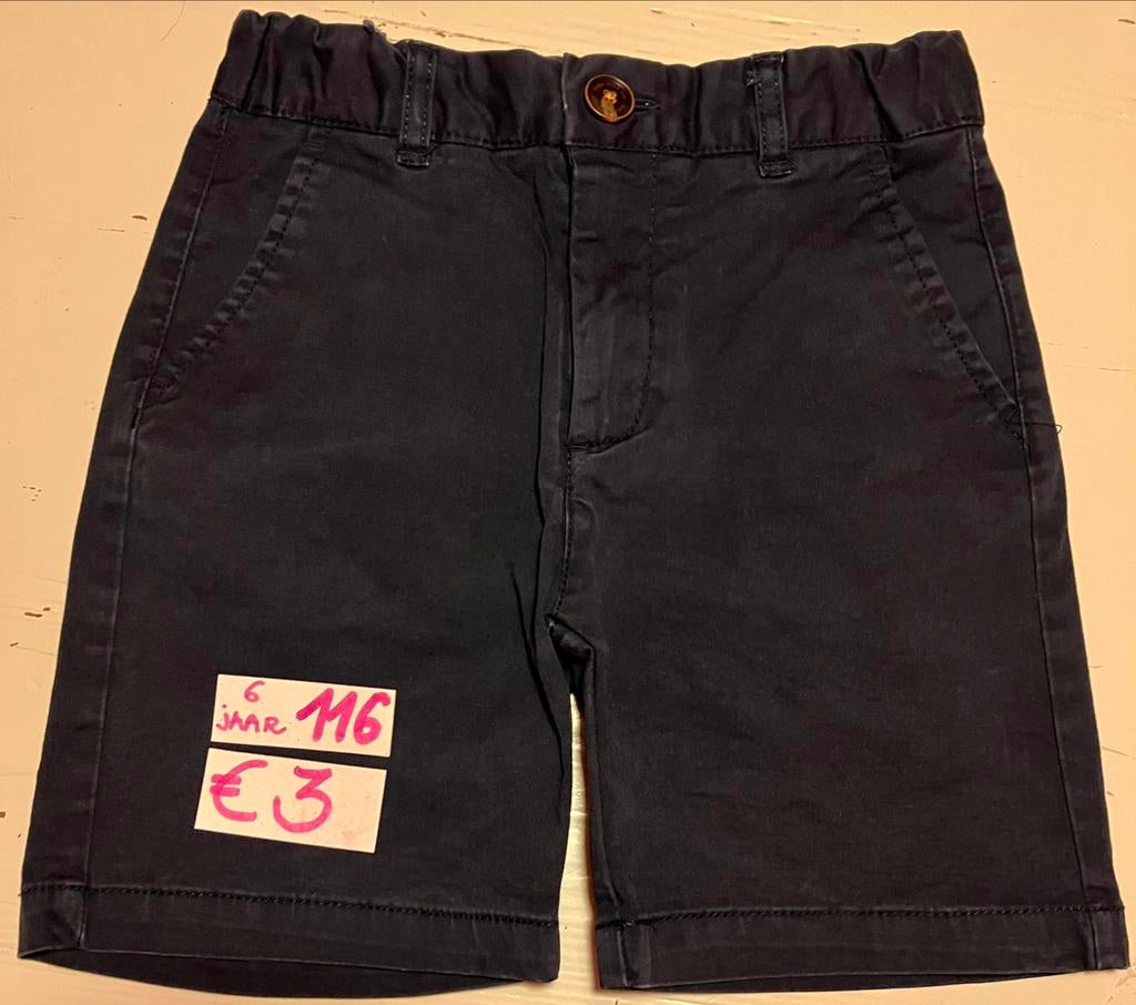 Short Zara taille 116, Enlèvement ou Envoi