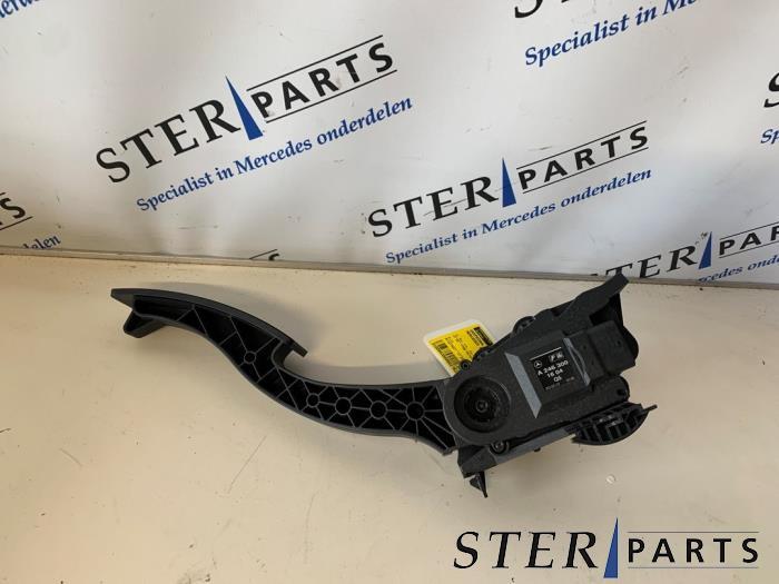 Pédale d'accélérateur d'un Mercedes B-Klasse, 3 mois de garantie, Utilisé, -, -