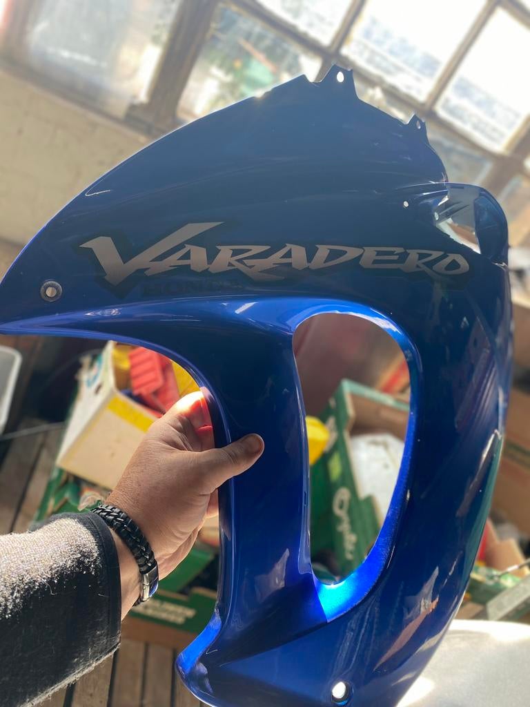 Zijkap, nieuwe carenage Honda Varadero 1999-, Motoren, Ophalen of Verzenden, Nieuw
