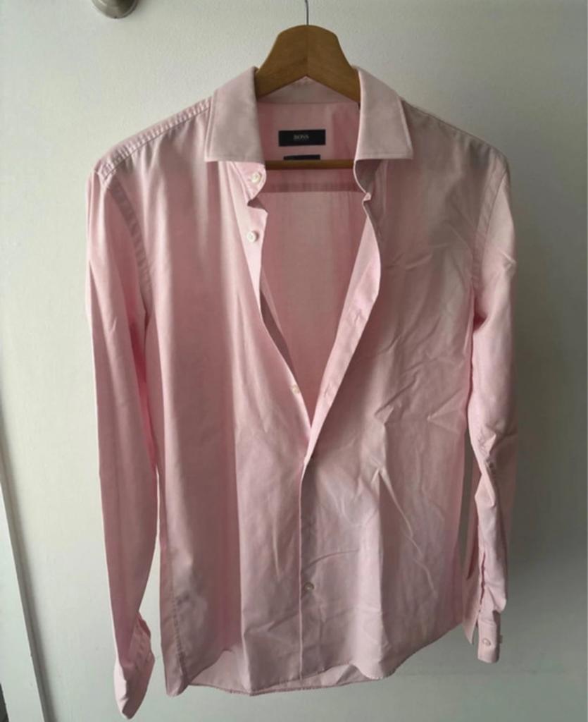 chemise (taille M) Hugo Boss, Vêtements | Hommes, Chemises, Enlèvement, Comme neuf, Rose, Hugo Boss