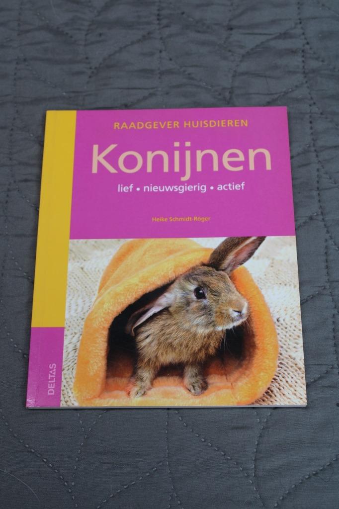 *Raadgever huisdieren - Konijnen - Heike Schmidt-Röger, Boeken, Dieren en Huisdieren, Ophalen of Verzenden, Zo goed als nieuw