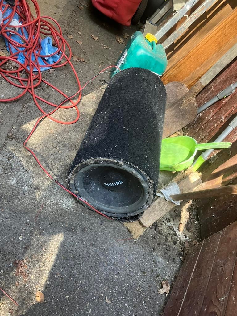 Subwoofer Philips in werkende staat, Ophalen