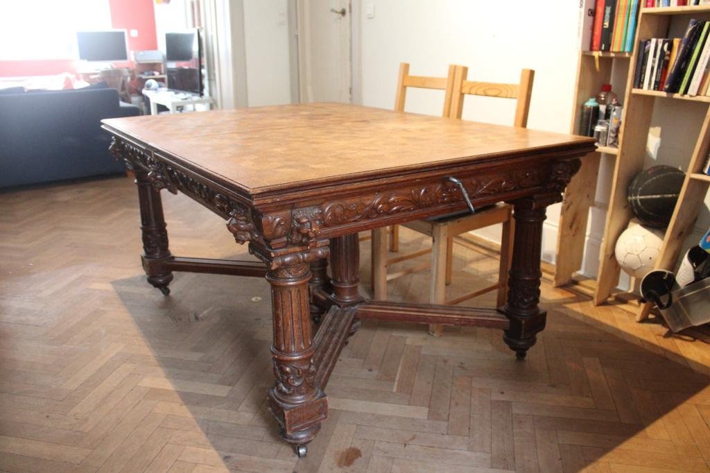 Une table baroque, 150 à 200 cm, Cinq personnes ou plus, 100 à 150 cm, Enlèvement