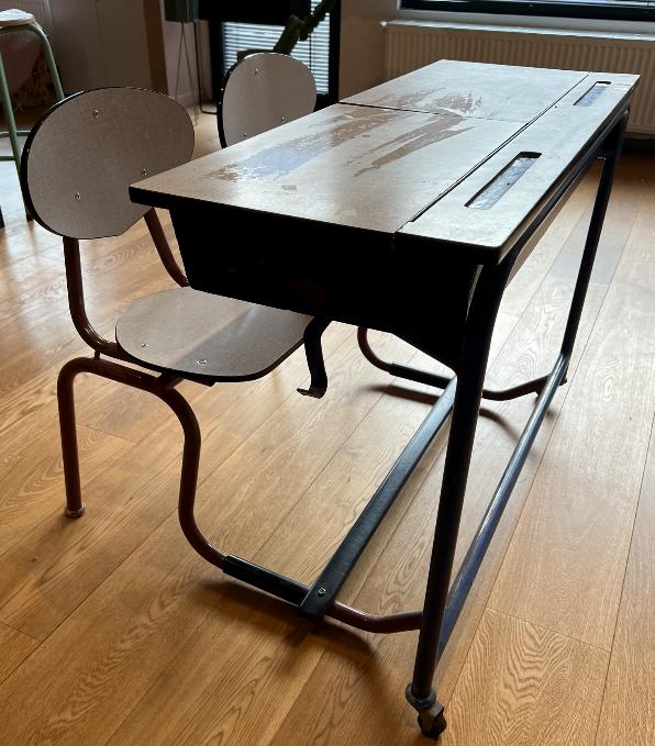 Schoolbankje, Ophalen, Gebruikt, Tafel(s) en Stoel(en)