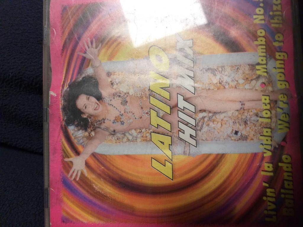 CD Latino Hit Mix, Enlèvement ou Envoi