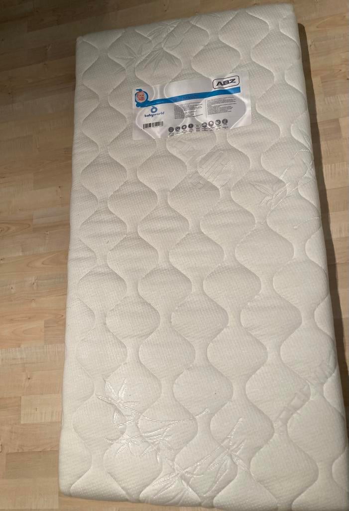 Matras voor kinderbedje, Ophalen, Zo goed als nieuw, Matras