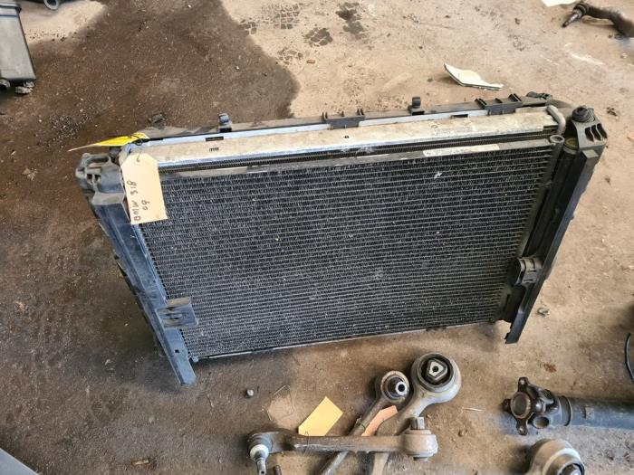 Set refroidisseur d'un BMW 3-Serie, Enlèvement ou Envoi, 3 mois de garantie, Utilisé, BMW