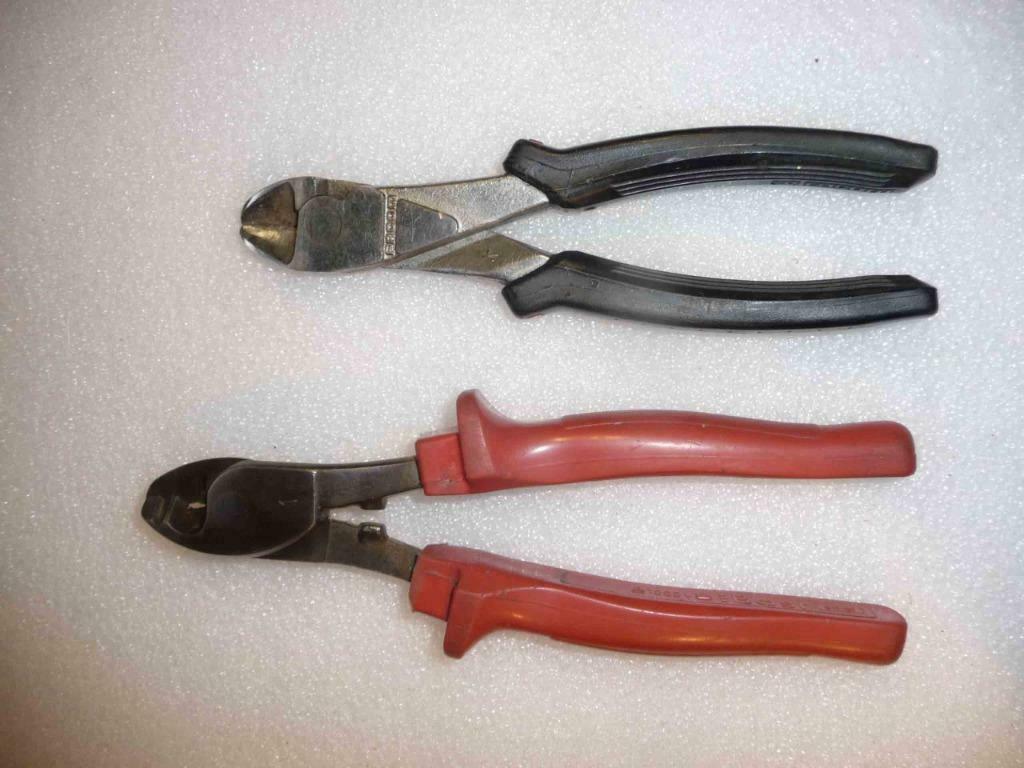 pince coupante BOST pour fil électrique - et P40 à batterie, Ophalen of Verzenden, Gebruikt