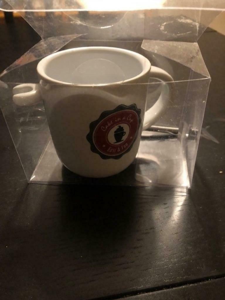 petite Tasse, Ophalen, Zo goed als nieuw