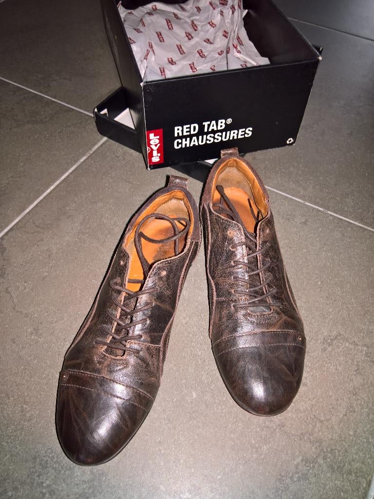 Chaussures LEVI'S en cuir 100% p.39, Neuf, Enlèvement ou Envoi, Sneakers et Baskets, Brun