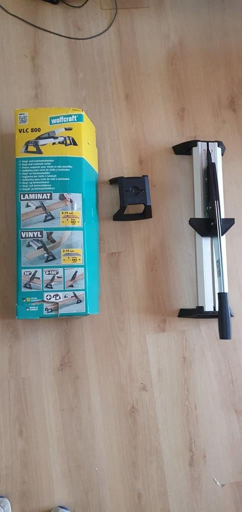 Presse coupante  Worldcraft VLC 800 sol stratifié ou vinyl, Bricolage & Construction, Enlèvement, Comme neuf