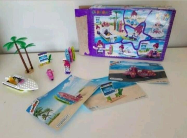 Banbao surfwereld (bootje + surfplanken), Kinderen en Baby's, Speelgoed | Duplo en Lego, Ophalen, Zo goed als nieuw