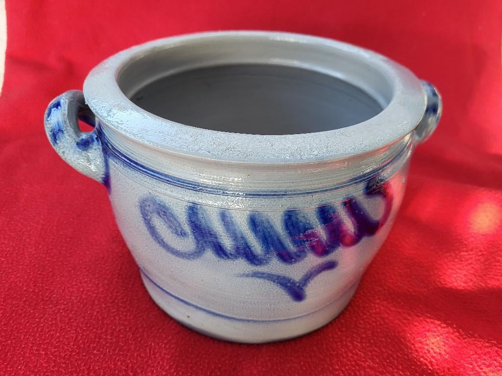 Ancien pot à beurre, Enlèvement