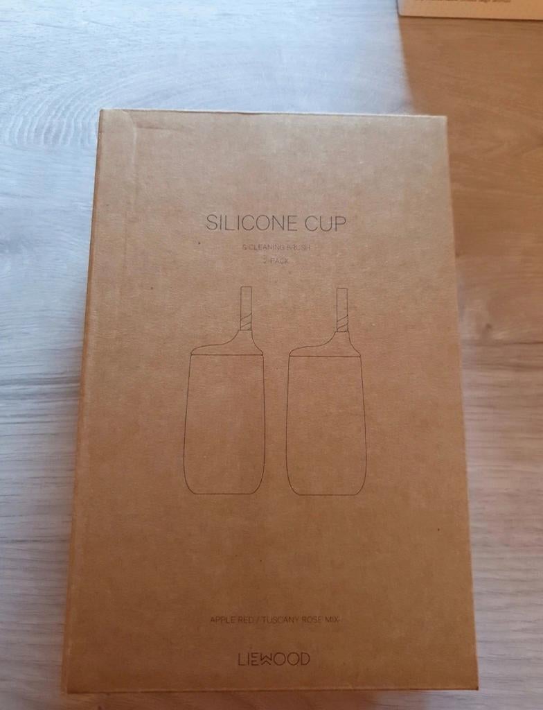 Nieuwe siliconen drinkbekers van het merk Liewood, Ophalen