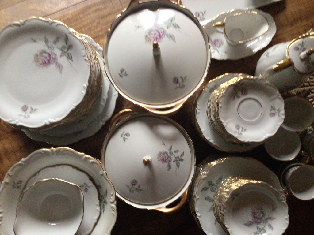 Sevice complet en faïence, Enlèvement