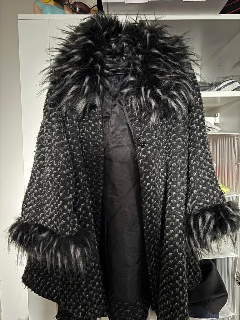 Faux fur jacket, Ophalen
