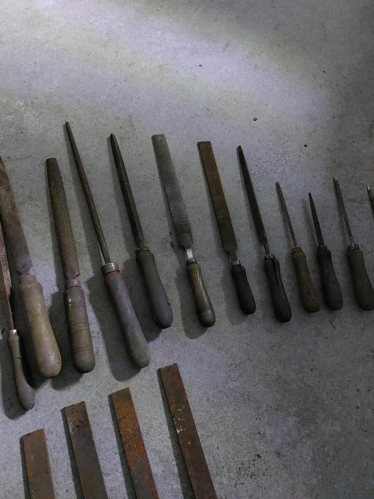 Lot de 23 limes plates, rondes, demi rondes, Bricolage & Construction, Enlèvement ou Envoi, Utilisé