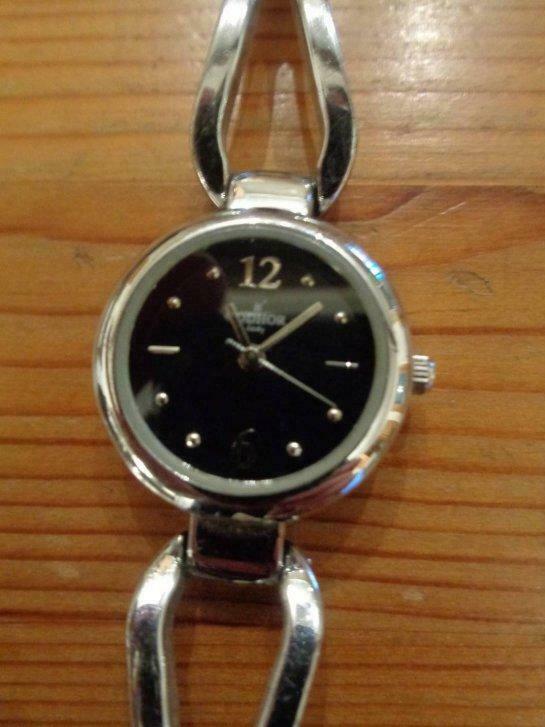 montre dame en métal chromé ne fonctionne pas, Enlèvement, Utilisé