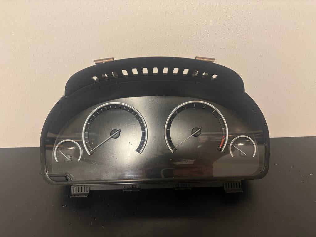 Compteurs kilométrique KM BMW F11 9291396 62109291396, Autos : Pièces & Accessoires, Enlèvement, Utilisé, /, /