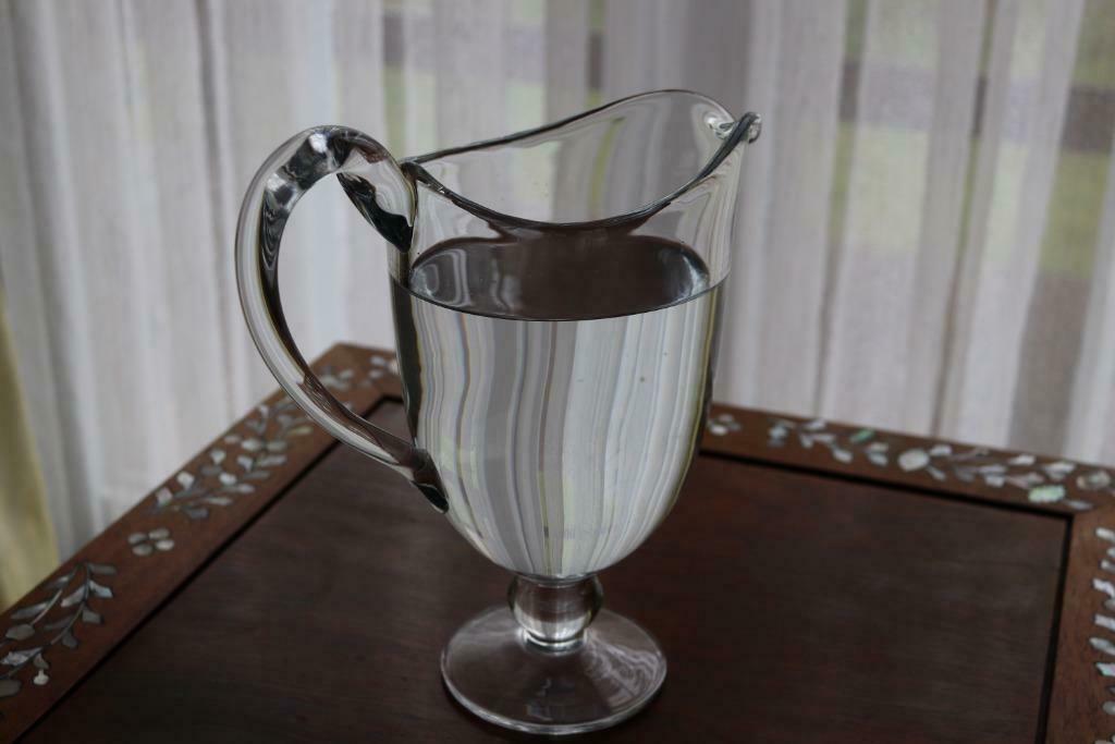 Carafe sur pied et carafe Design, Comme neuf, Verre, Enlèvement, Autres types