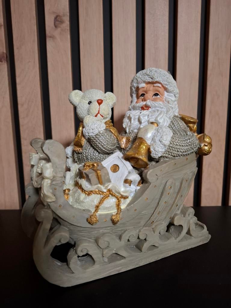 Kerstman met beertje in slee, Ophalen of Verzenden
