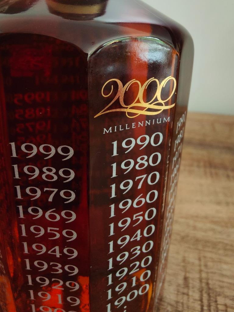 Suntory 15 years old Whisky, 2000 Millennium Edition, Rare!!, Overige gebieden, Overige typen, Nieuw, Ophalen of Verzenden