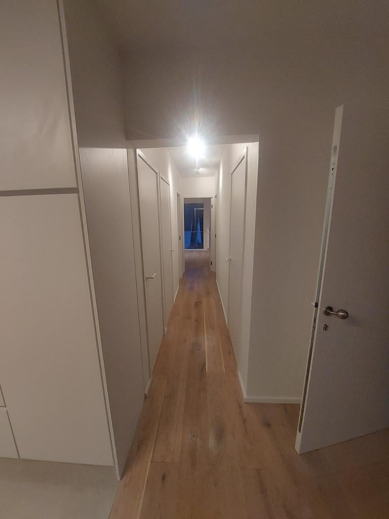 Schrijnwerk Keukens plaatsen laminaat plaatsen Deuren plaats, Ophalen of Verzenden
