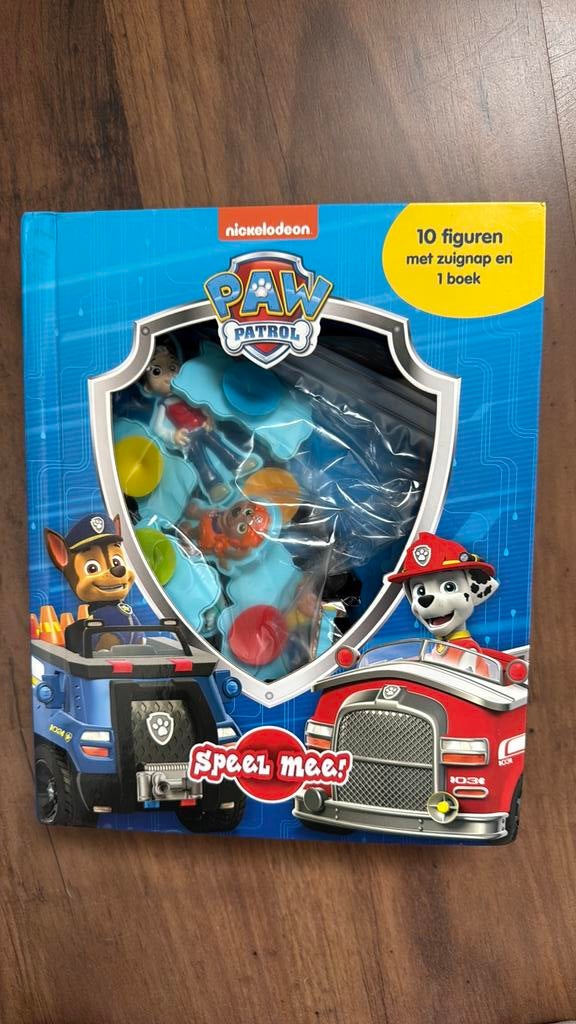 Paw Patrol boek met 10 zuignap figuren, Ophalen of Verzenden, Gebruikt