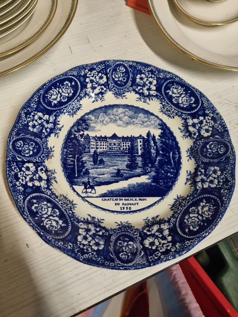 Assiette Boch château du Roeulx, Antiquités & Art, Enlèvement