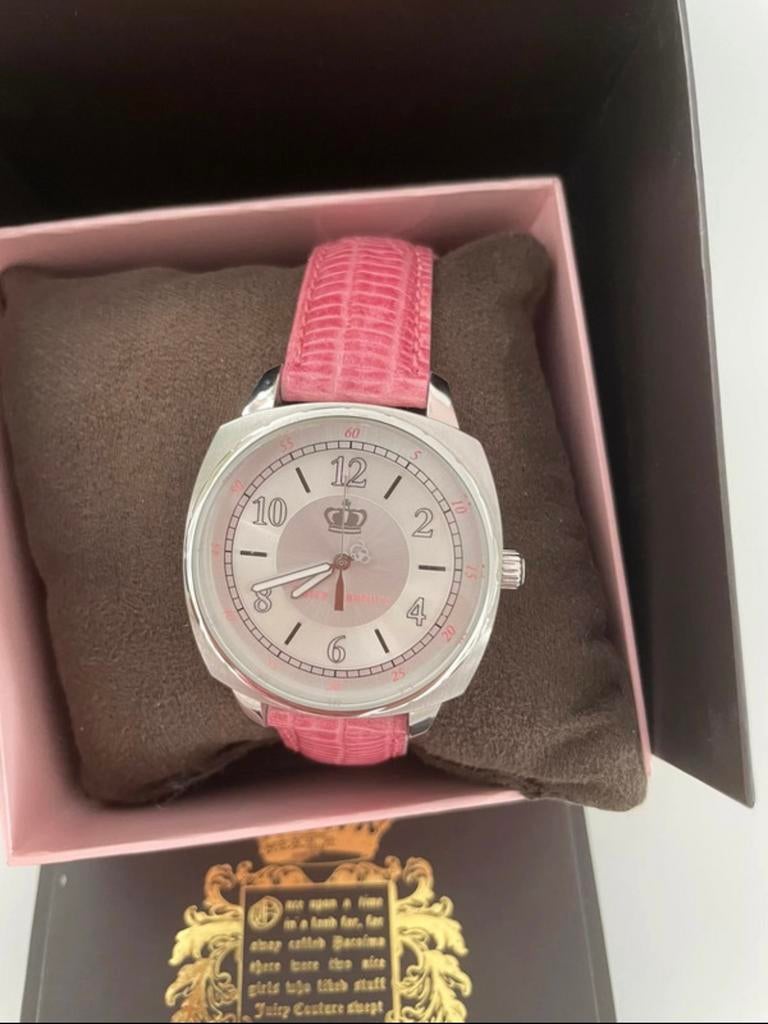 Regarder Juicy Couture, Enlèvement ou Envoi, Comme neuf