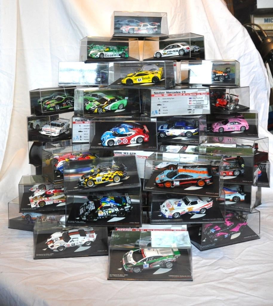 lot collection  58 voitures GT différentes avec fascicules, Enlèvement ou Envoi, Comme neuf, Voitures