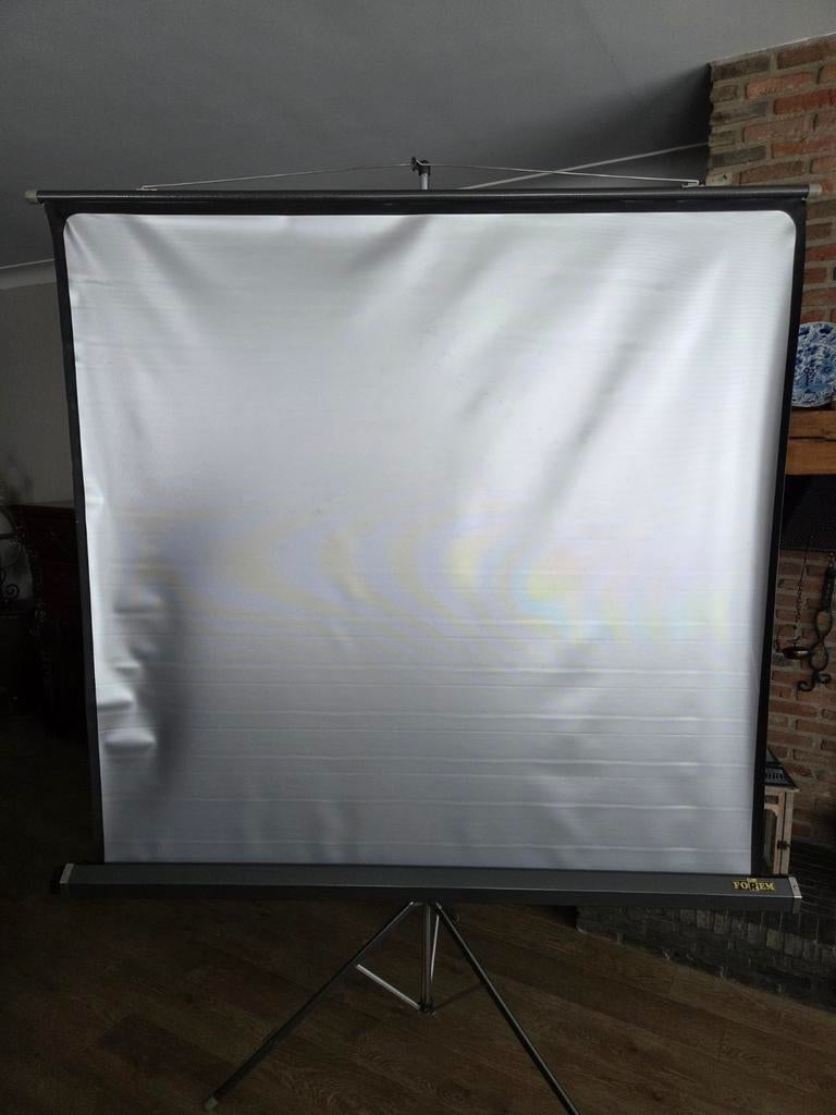 Projectiescherm Forem, Enlèvement, Manuel, Utilisé