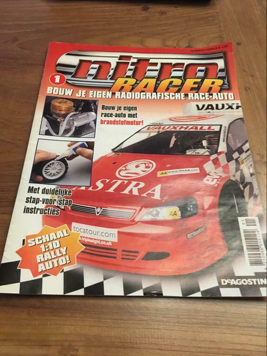 Boekjes die ik dubbel heb mt onderdelen nitro racer 10€ stuk, Enlèvement, Comme neuf, Pièce