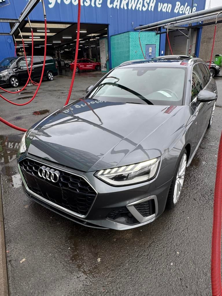 À VENDRE AUDI A4 AVANT S-LINE FULL OPTION 35 MILD HYBRID, Cuir, Argent ou Gris, Achat, 1800 kg