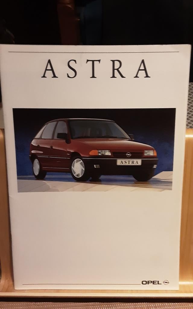 Opel astra brochure, Boeken, Auto's | Folders en Tijdschriften, Ophalen of Verzenden, Zo goed als nieuw, Opel