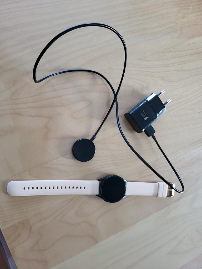 Samsung galaxy watch 4, 40mm, Bijoux, Sacs & Beauté, Enlèvement ou Envoi, Utilisé