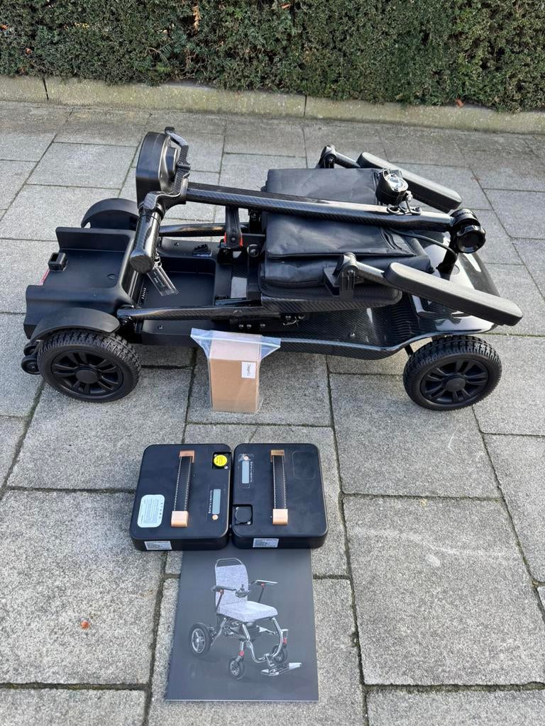 Opvouwbare Carbon Ultralichte 14kg Scootmobiel Nieuw scooter, Diversen, Rolstoelen, Ophalen of Verzenden