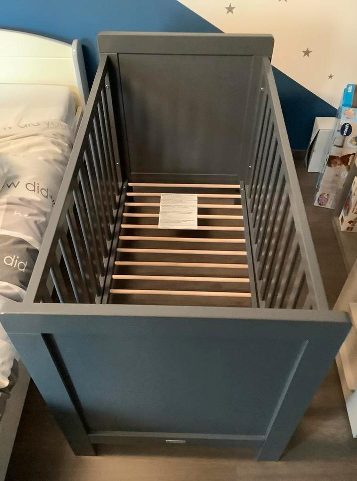 Babybed Bopita grijs, Kinderen en Baby's, Babywiegjes en Ledikanten, Ophalen, Zo goed als nieuw