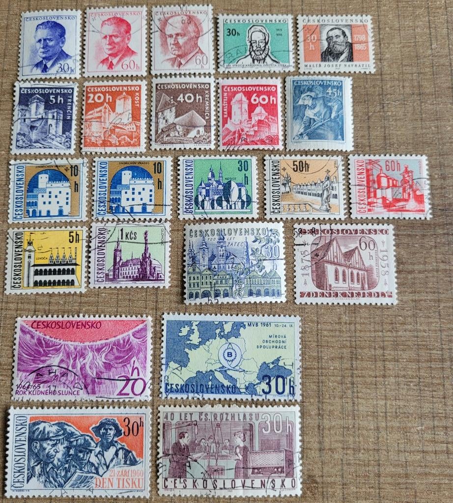 23 oude postzegels: Tsjechië-Slowakije, Ophalen of Verzenden, Overige landen, Gestempeld