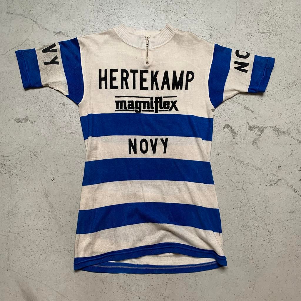 Hertekamp Magniflex Novy 1970 koerstrui wielertrui, Fietsen en Brommers, Fietsaccessoires | Fietskleding, Overige maten, Ophalen of Verzenden