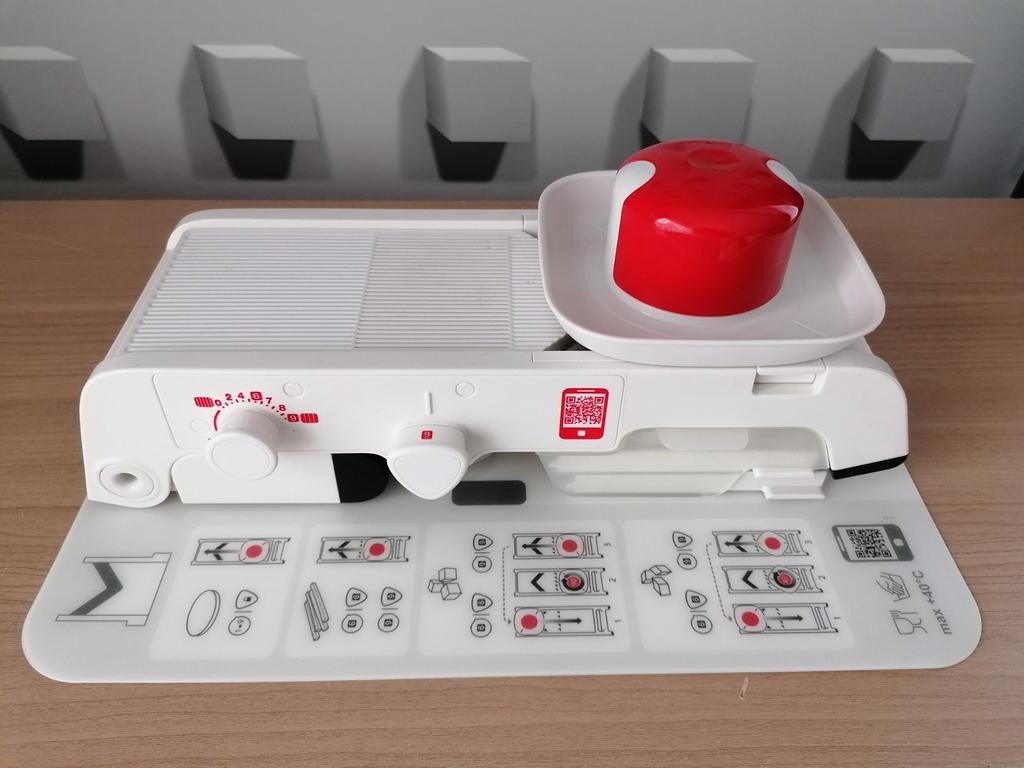 Tupperware MandoChef. rasp, groentesnijder, mandoline, Enlèvement ou Envoi, Comme neuf