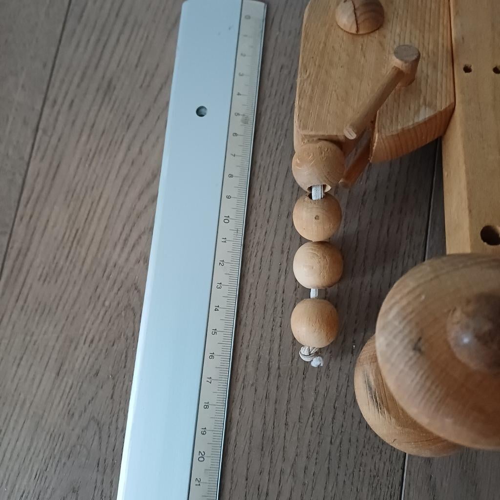 Jouets en bois, Enlèvement