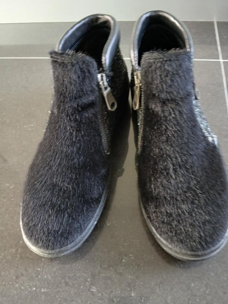 Prachtige sneakers dames, Zwart, Ophalen of Verzenden, Zo goed als nieuw, Sneakers