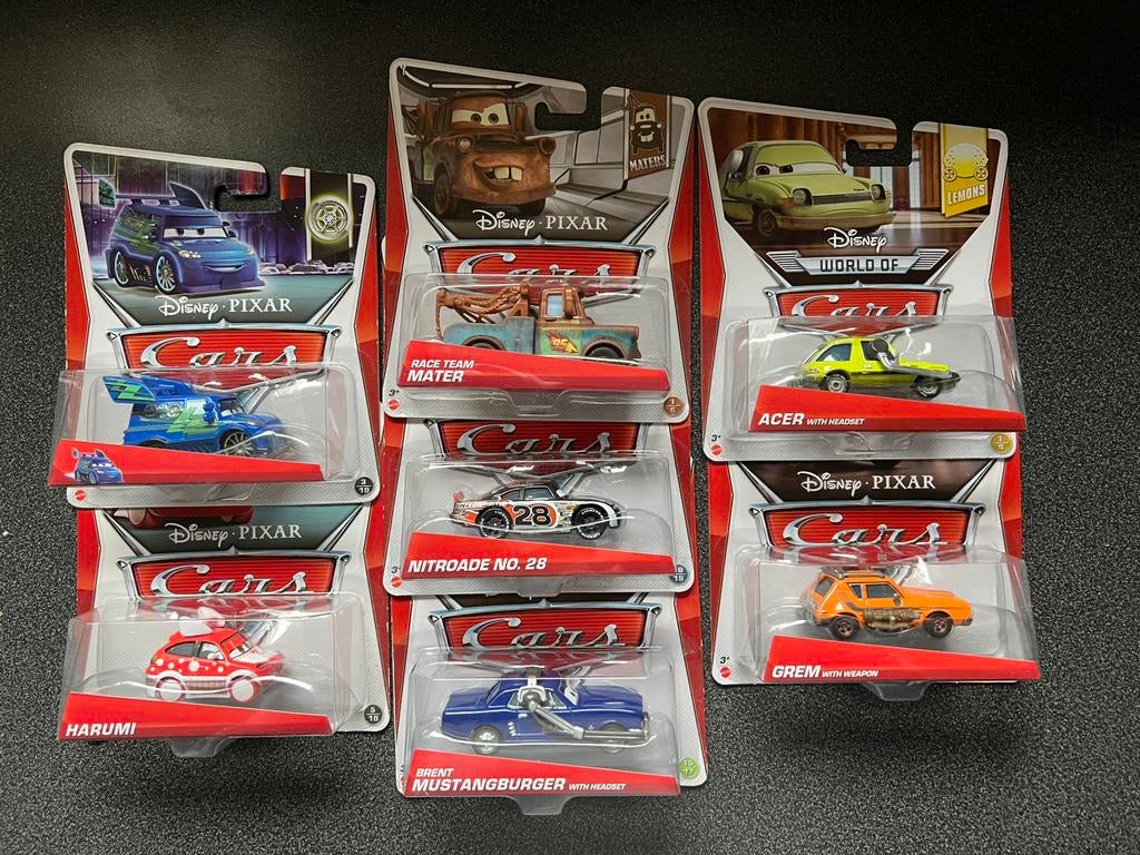 Disney Pixar cars deel 2 sarge racers doc hudson sinterklaas, Ophalen of Verzenden, Zo goed als nieuw