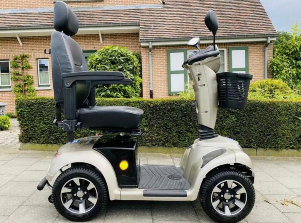 Scootmobiel Vermeiren Carpo 4 Bon état Voiturette électrique, Enlèvement ou Envoi, Pliant, Comme neuf, Fauteuil roulant électrique