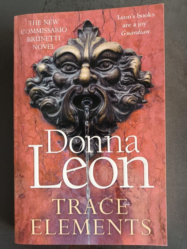 Donna Leon - Trace Elements, Ophalen, Tv-bewerking, Donna Leon, Zo goed als nieuw