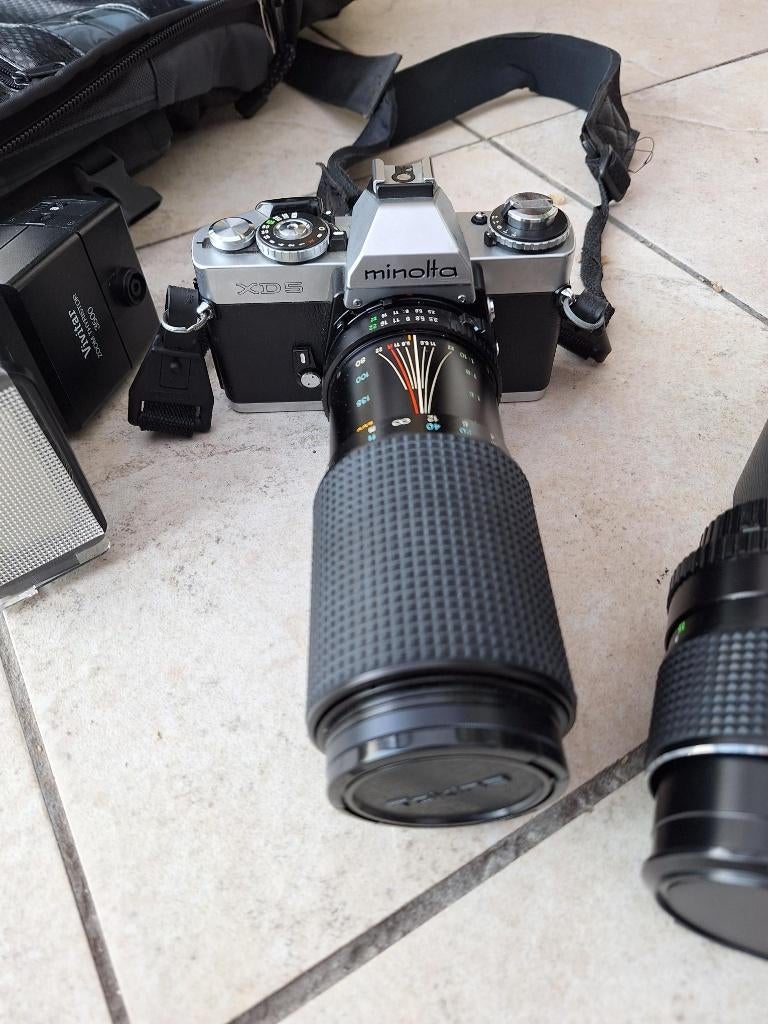 Lot matériel photo vintage – Minolta XD5, Verzamelen, Foto-apparatuur en Filmapparatuur, Fototoestel, 1960 tot 1980, Ophalen