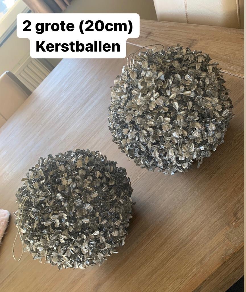 Kerstversiering, Ophalen