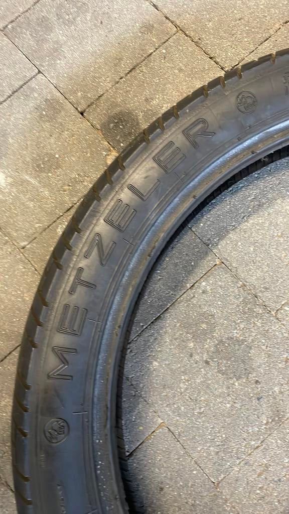 Motorfietsband Metzeler, Ophalen